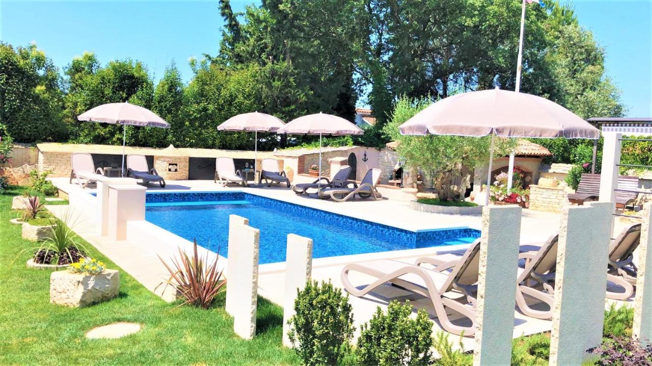Apartment Villa Engel With Pool Poreč Dış mekan fotoğraf