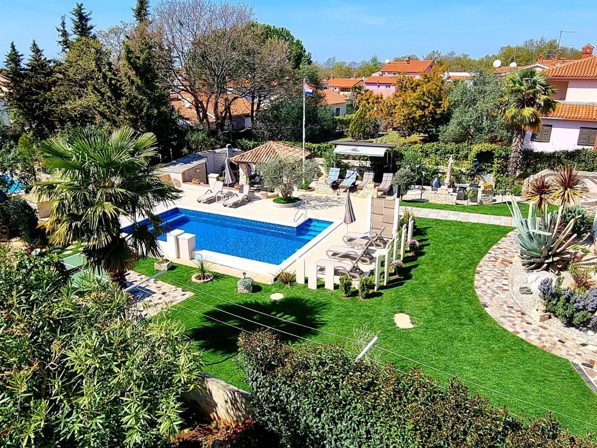 Apartment Villa Engel With Pool Poreč Dış mekan fotoğraf